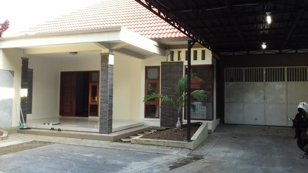 Dannu'S Homestay & Ijen, Bromo, Meru Betiri Sukomade Tours Баньюванги Экстерьер фото