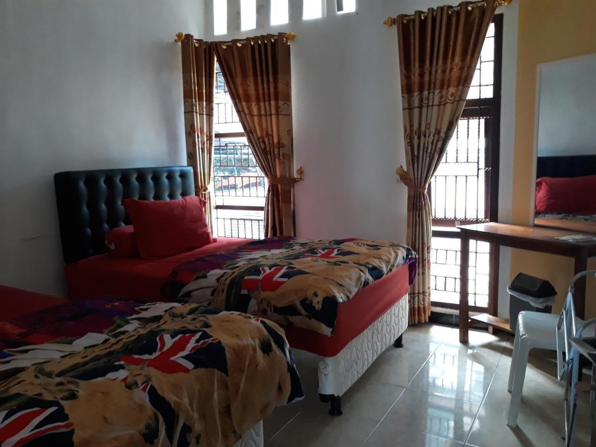 Dannu'S Homestay & Ijen, Bromo, Meru Betiri Sukomade Tours Баньюванги Экстерьер фото